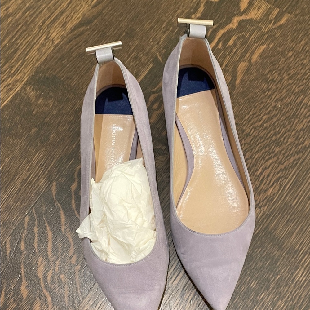 Elegant Lavender Women's flats from Stuart weitzman